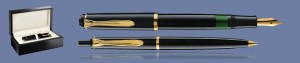 ZESTAW PIÓRO WIECZNE + DŁUGOPIS PELIKAN CLASSIC K/M200 CZARNE + WOOD BOX BLACK | STALÓWKA F