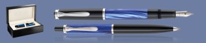 ZESTAW PIÓRO WIECZNE + DŁUGOPIS PELIKAN CLASSIC K/M205 MARMUROWY BŁĘKIT + WOOD BOX BLACK | STALÓWKA F