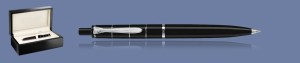 DŁUGOPIS PELIKAN CLASSIC K215 CZARNO-SREBRNY OBRĘCZE + WOOD BOX BLACK