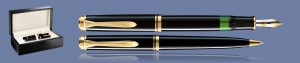 ZESTAW PIÓRO WIECZNE + DŁUGOPIS PELIKAN SOUVERAN K/M600 CZARNE + WOOD BOX BLACK | STALÓWKA F