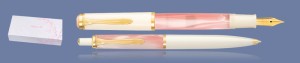 ZESTAW PIÓRO WIECZNE + DŁUGOPIS PELIKAN CLASSIC K/M200 CHERRY BLOSSOM + SPECIAL BOX | STALÓWKA F